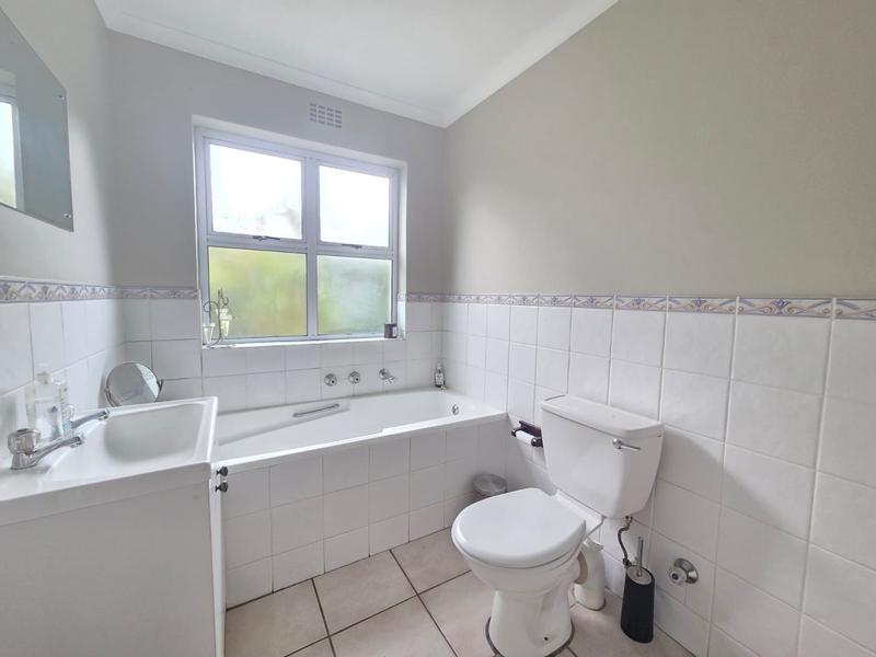 3 Bedroom Property for Sale in Pinehurst Western Cape